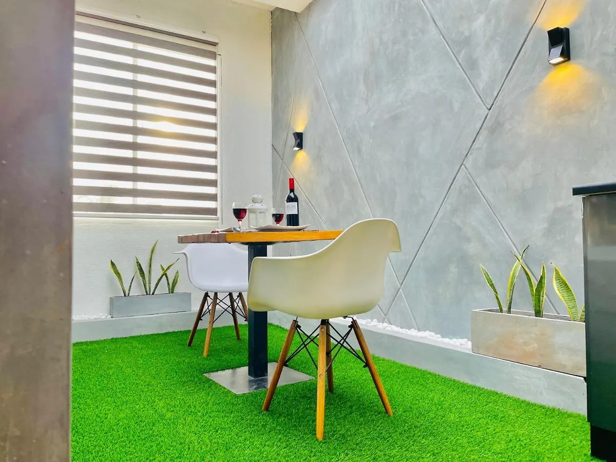 8 Plus Motels Negombo