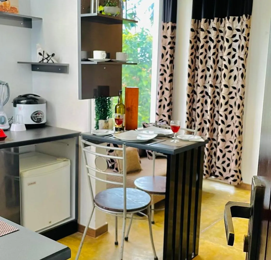 8 Plus Motels Negombo