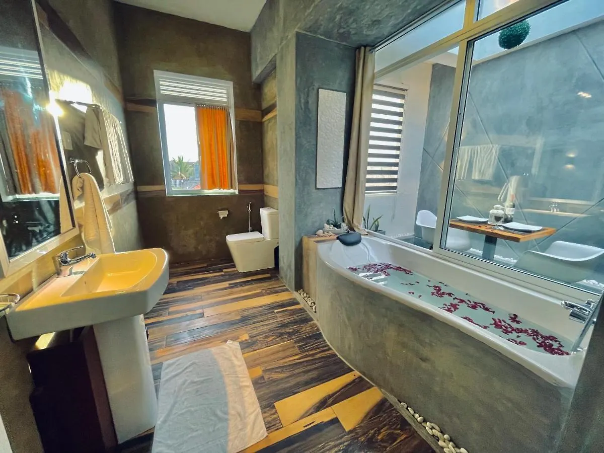 8 Plus Motels Νεγκόμπο Ξενοδοχείο