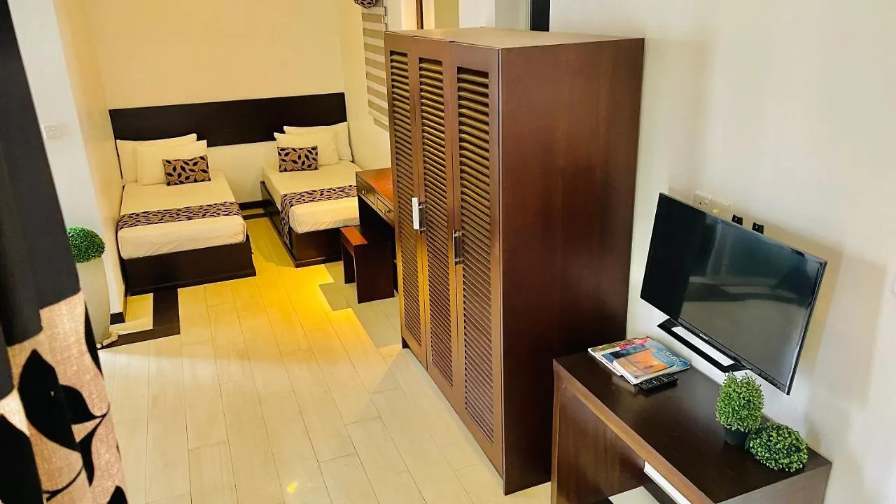 8 Plus Motels Νεγκόμπο 0*,