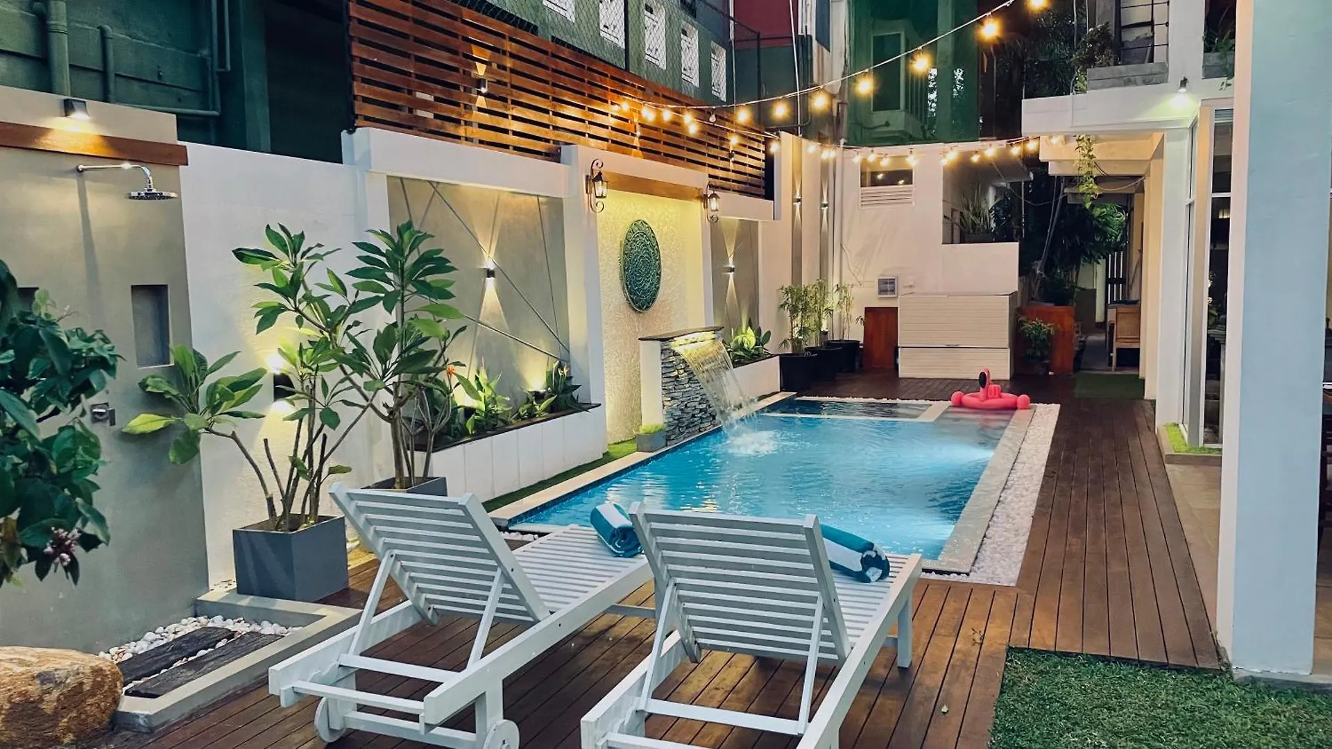 8 Plus Motels Νεγκόμπο 0*,  Σρι Λάνκα