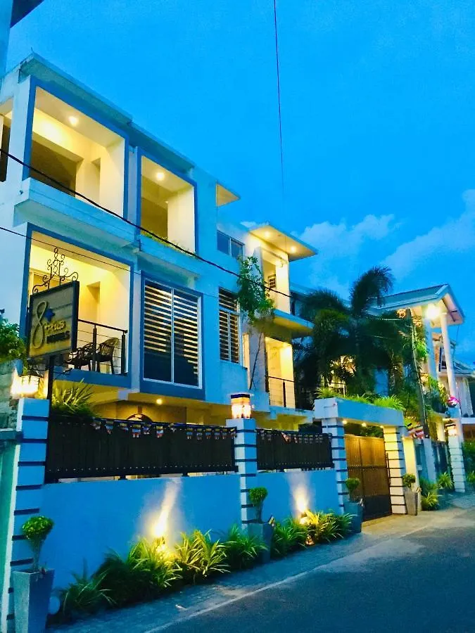 8 Plus Motels Negombo Hotel