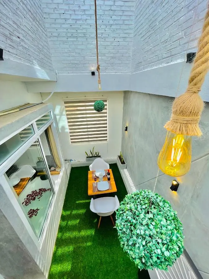 8 Plus Motels Negombo Sri Lanka