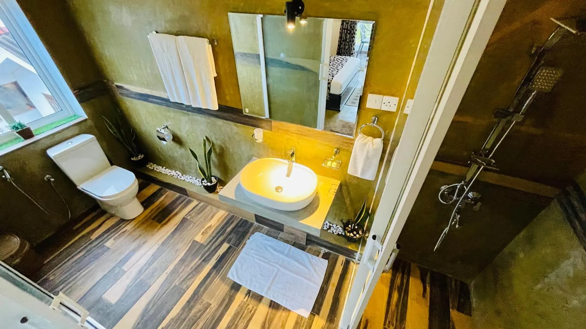 Hotel 8 Plus Motels Negombo