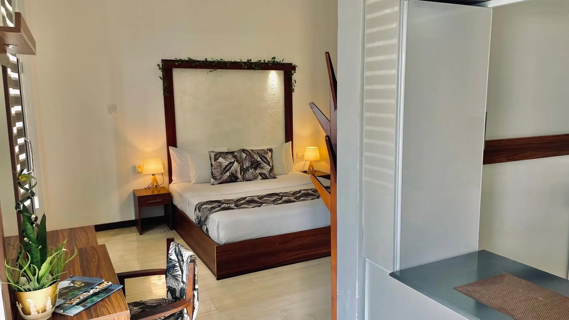 Hotel 8 Plus Motels Negombo Sri Lanka