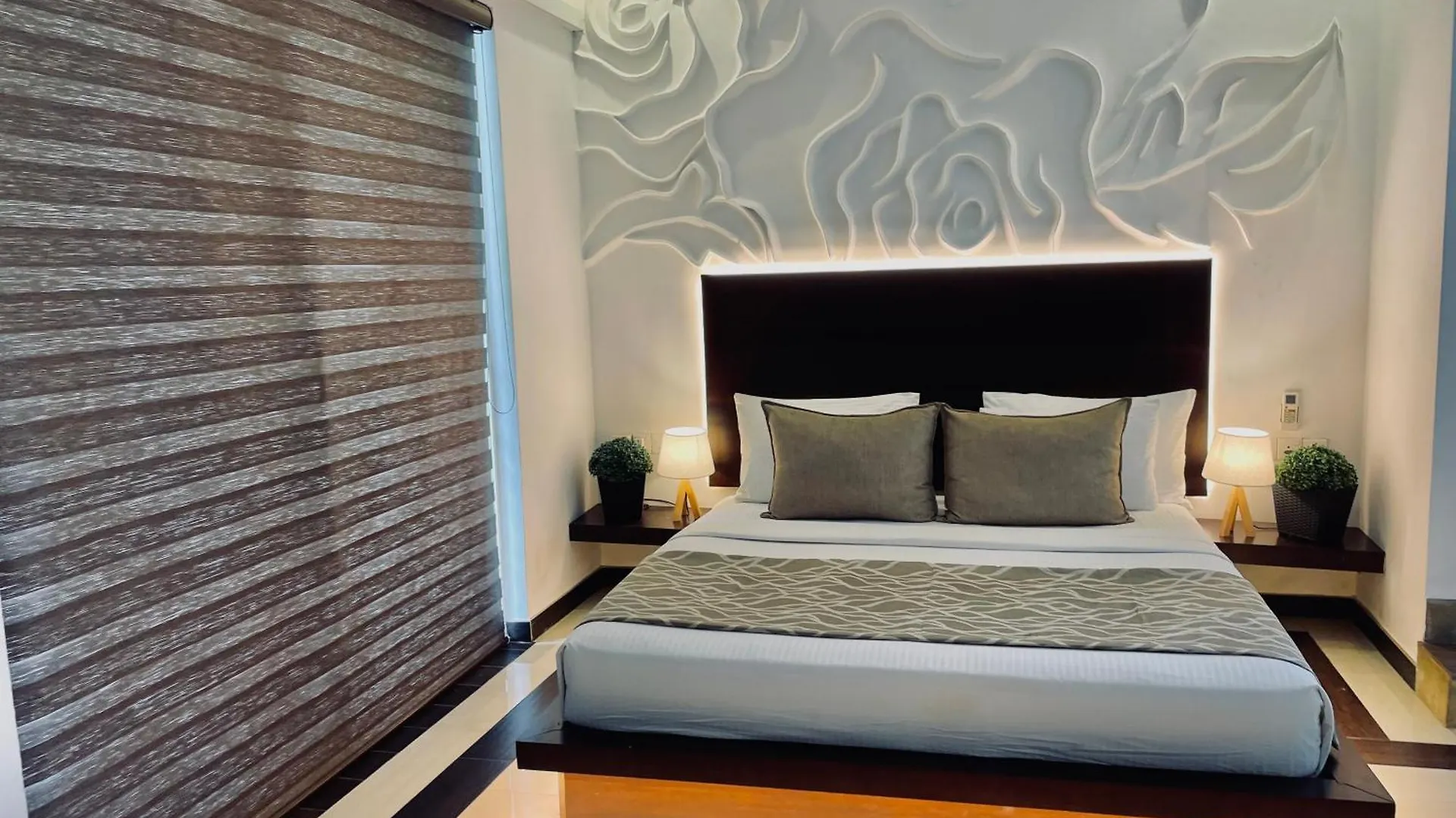 8 Plus Motels Negombo Sri Lanka