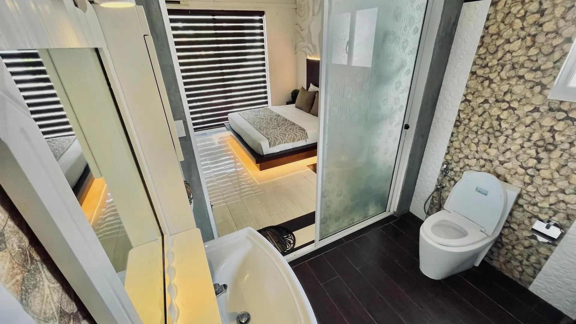 Hotel 8 Plus Motels Negombo